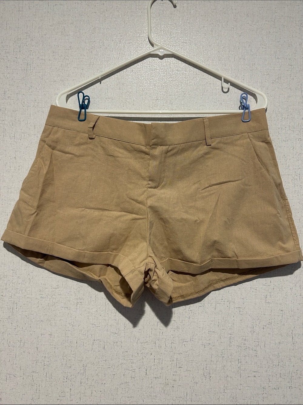 Women’s Casual Tan Chino Shorts